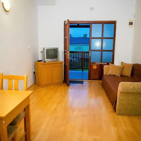 Bianka Apartman *